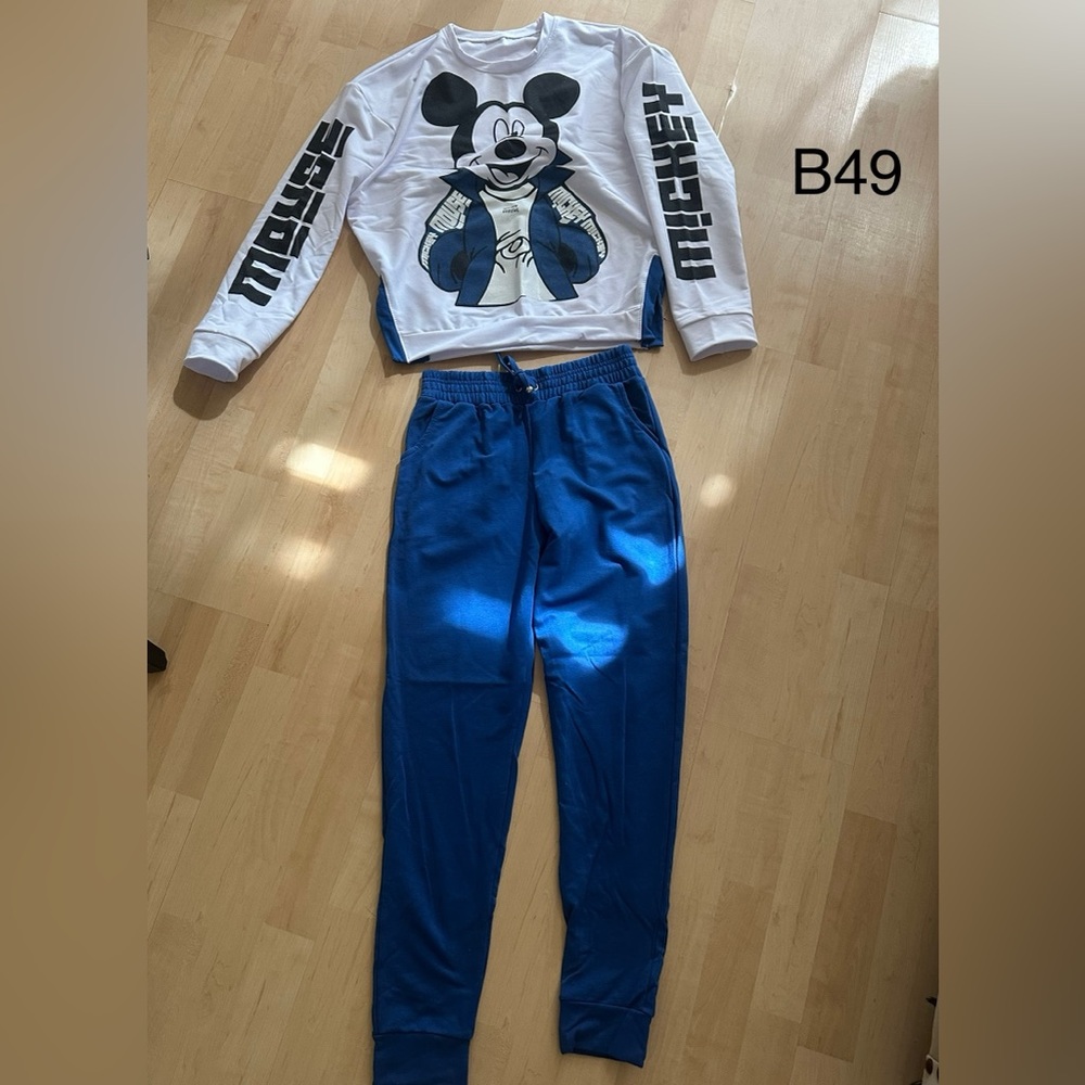 Mickey Mouse White and Blue Lounge Set